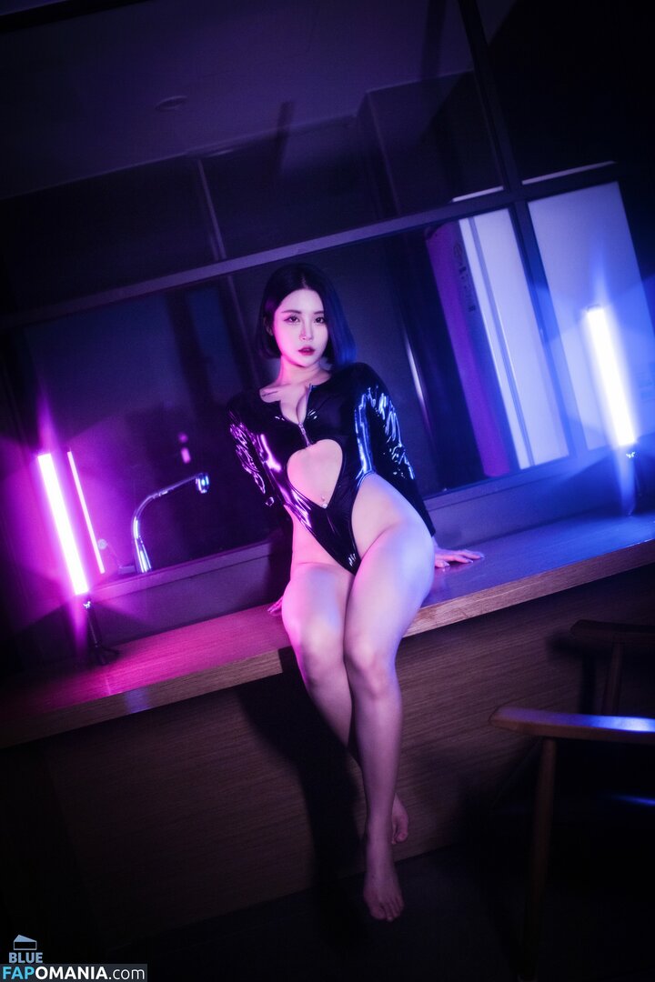 Bomi / Girl Crush KPop / bomistry / bomistry2022 / girlcrushfancam Nude OnlyFans  Leaked Photo #455