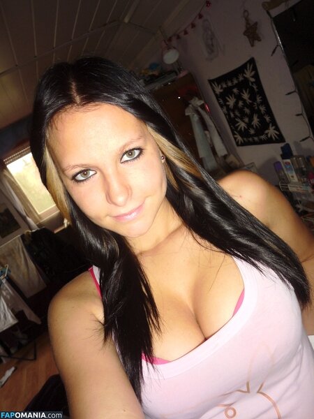 Borsod Nude OnlyFans  Leaked Photo #6