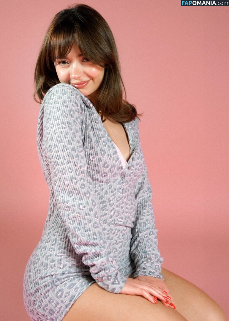 Büşra Zeynep Çetin Nude OnlyFans  Leaked Photo #2