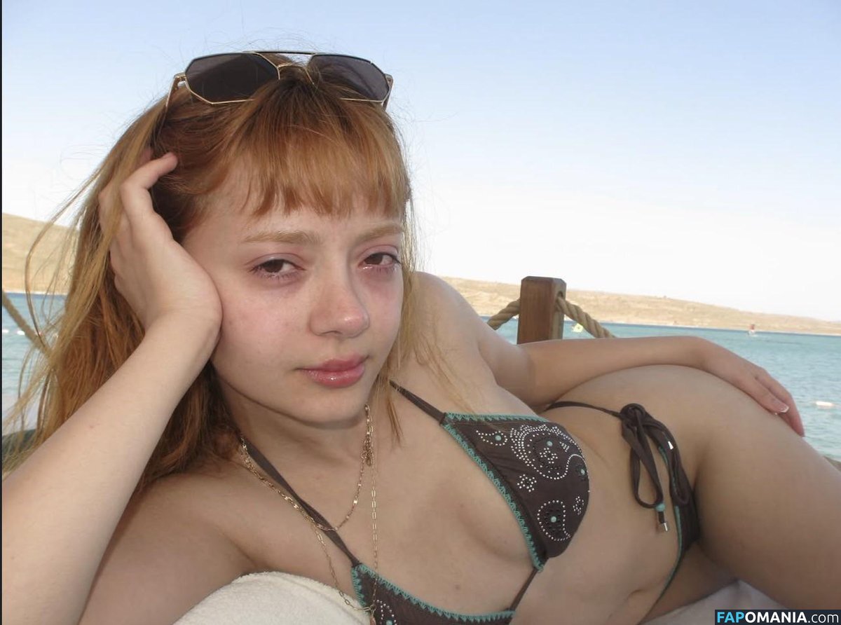 Büşra Zeynep Çetin Nude OnlyFans  Leaked Photo #9