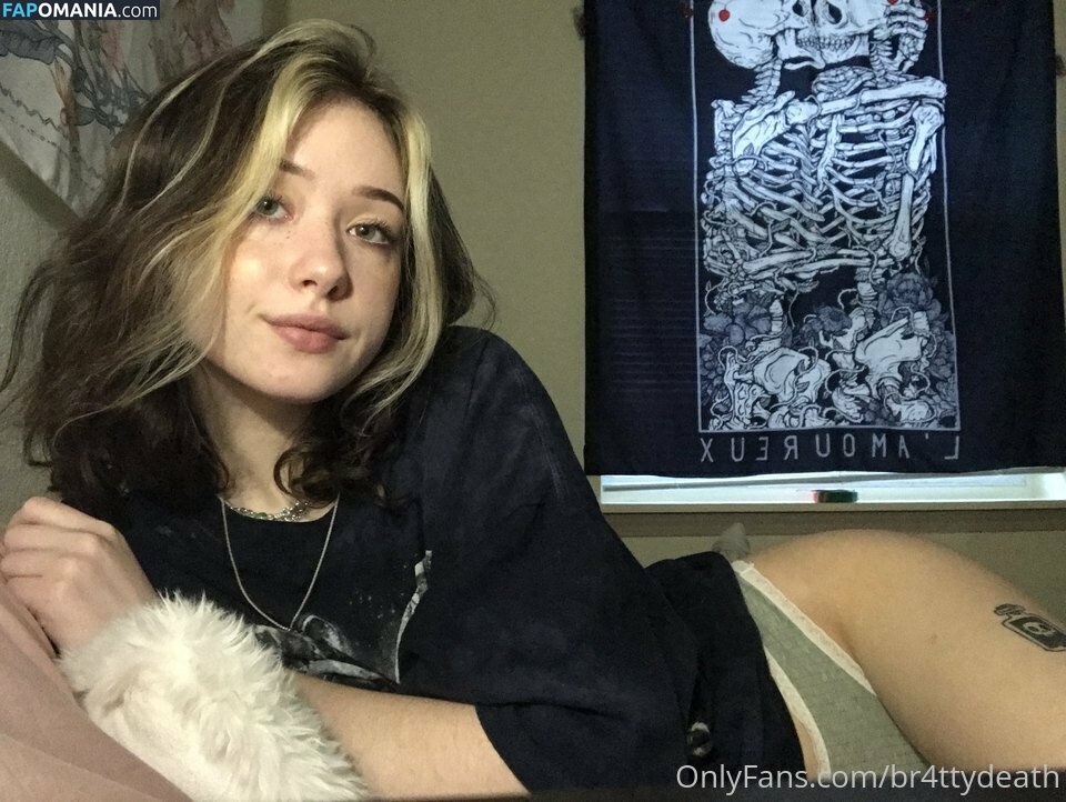 brattydeath / brattyydeath / cherry_grl / waifu.brattyydeath Nude OnlyFans  Leaked Photo #38
