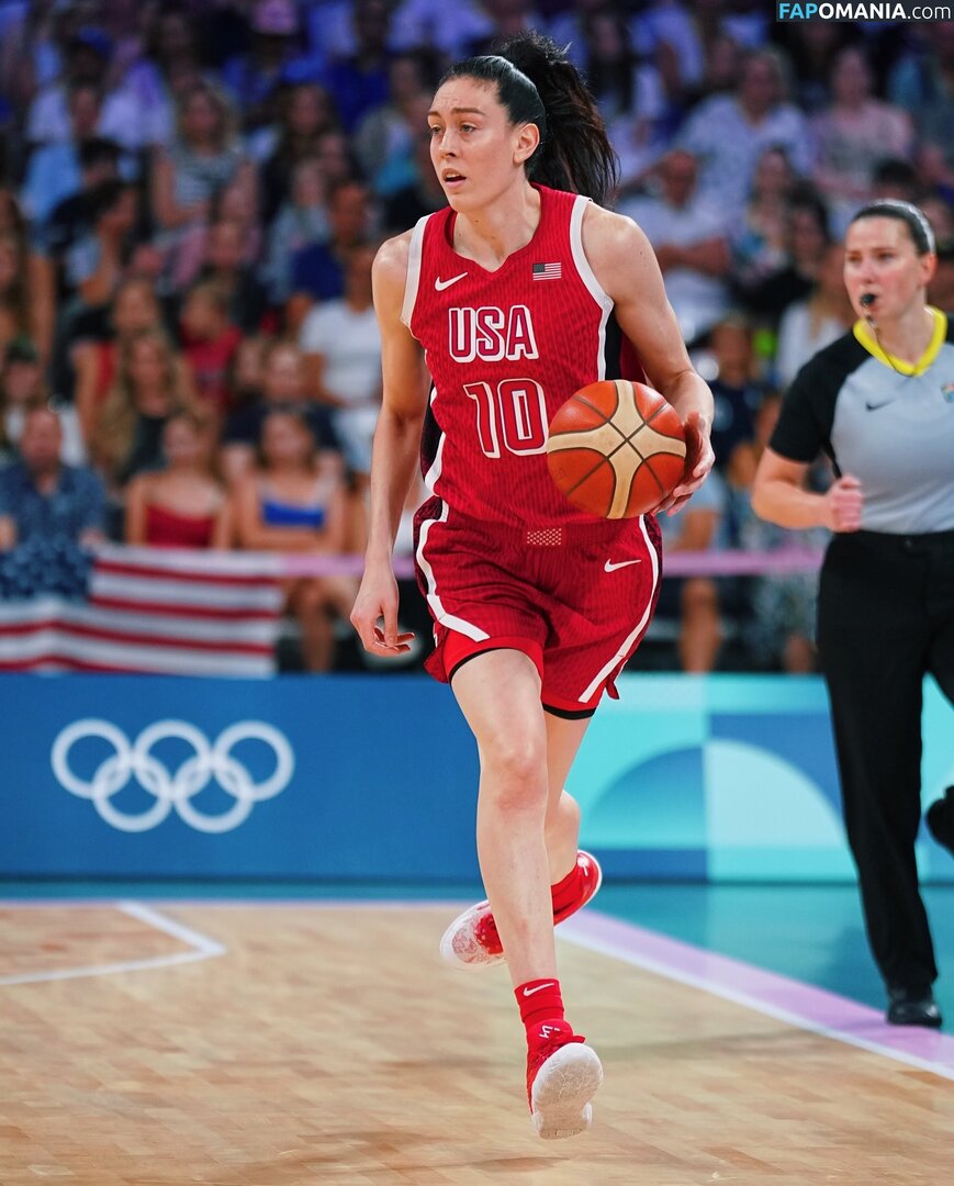 Breanna Stewart / WNBA Player / breannastewart30 Nude OnlyFans  Leaked Photo #11