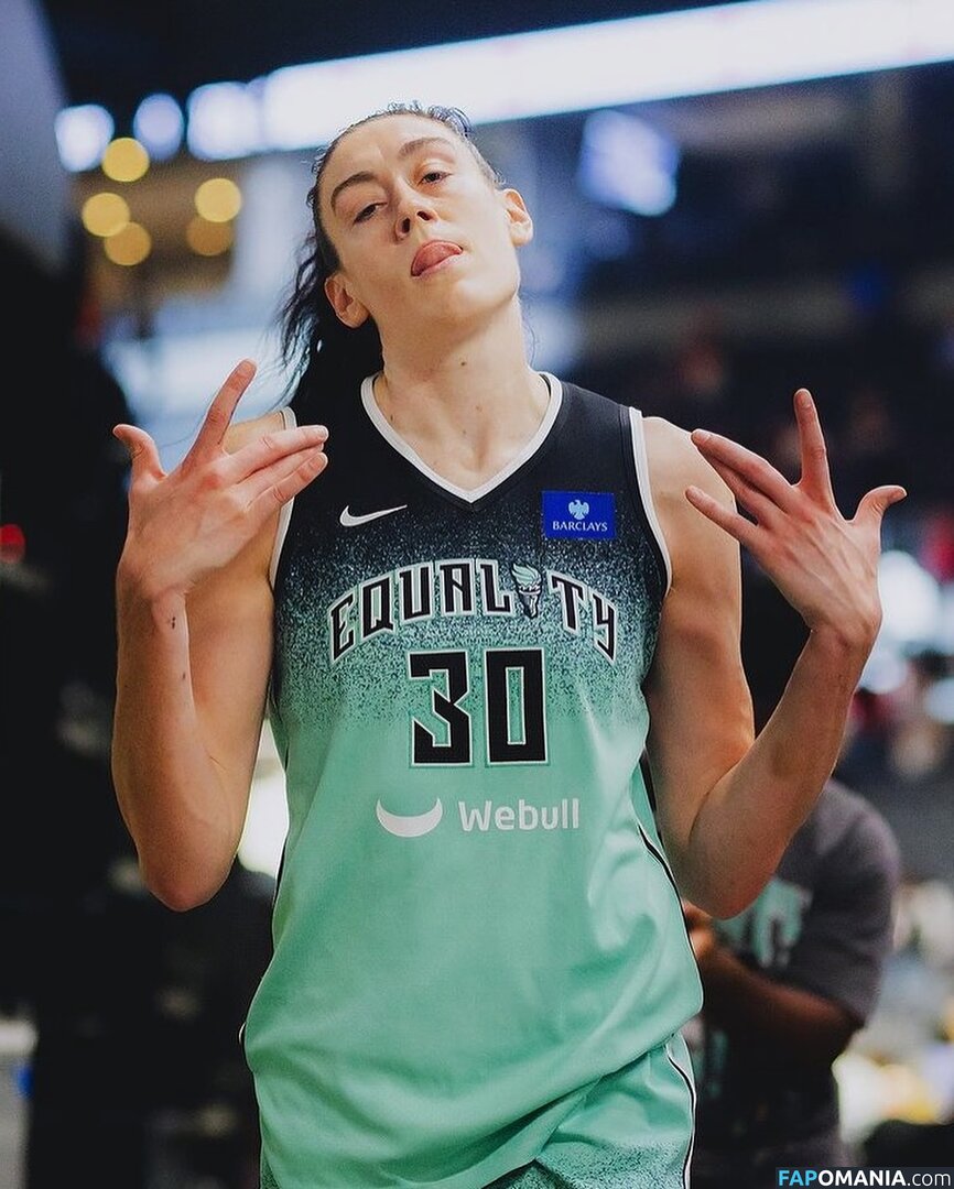 Breanna Stewart / WNBA Player / breannastewart30 Nude OnlyFans  Leaked Photo #14