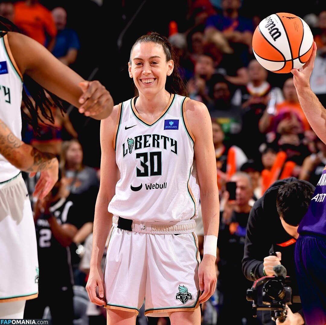 Breanna Stewart / WNBA Player / breannastewart30 Nude OnlyFans  Leaked Photo #19