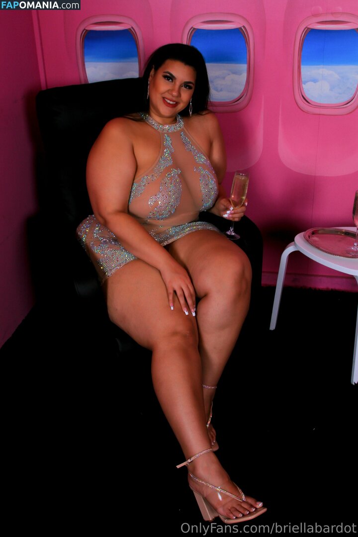briellabardot / buttercream19 Nude OnlyFans  Leaked Photo #79
