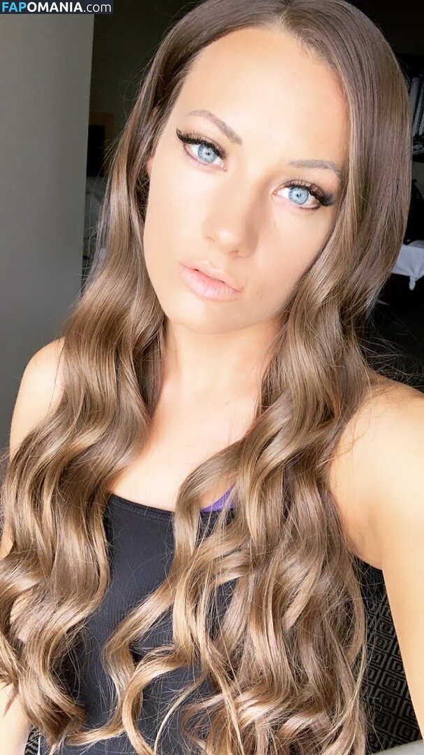 Britney Marie / brittney124 / ojosdelmar1 Nude OnlyFans  Leaked Photo #17