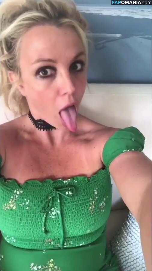 Britney Spears / https: / samasghari Nude OnlyFans  Leaked Photo #993