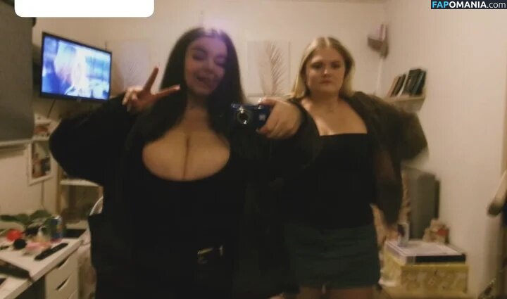 Bronte W / brontewpeake Nude OnlyFans  Leaked Photo #7