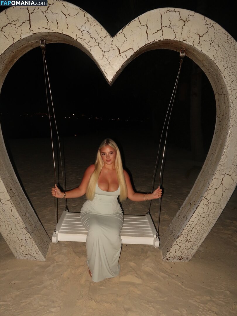 Brooke Marsden / beautybrooke123 Nude OnlyFans  Leaked Photo #5