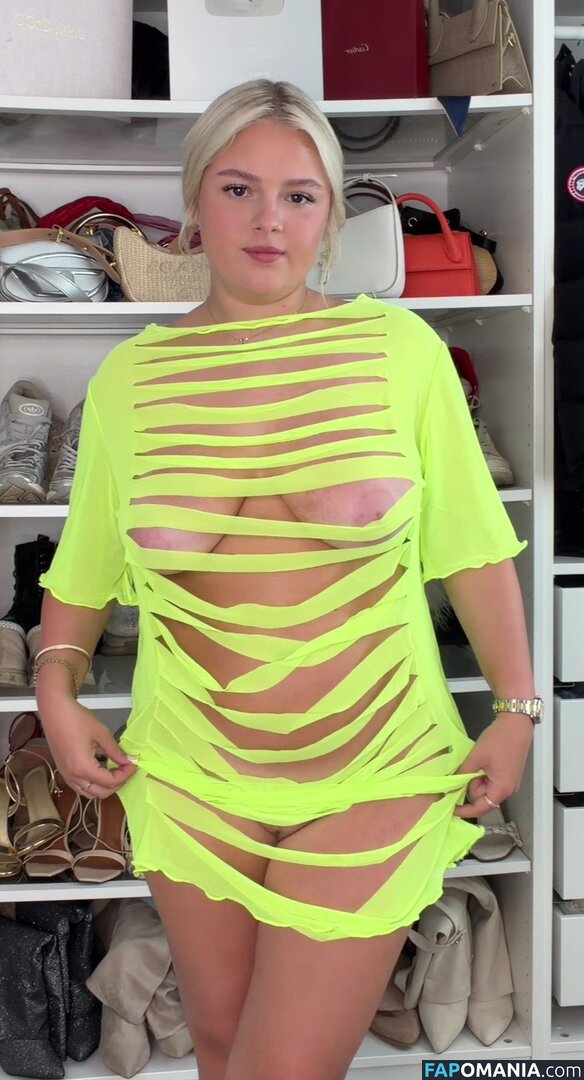Brooke Marsden / beautybrooke123 Nude OnlyFans  Leaked Photo #11