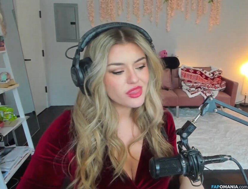 BrookeAB / brookeabb / fvckbrooke Nude OnlyFans  Leaked Photo #156