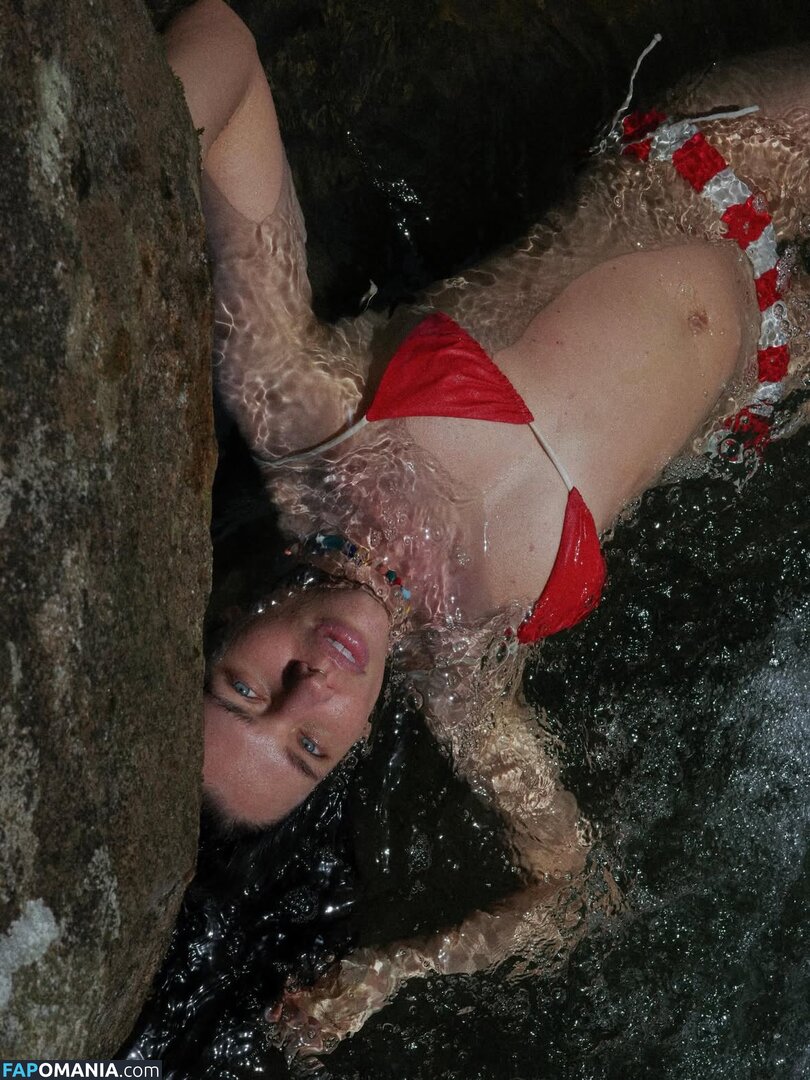 Bruna Linzmeyer / brunalinzmeyer Nude OnlyFans  Leaked Photo #3
