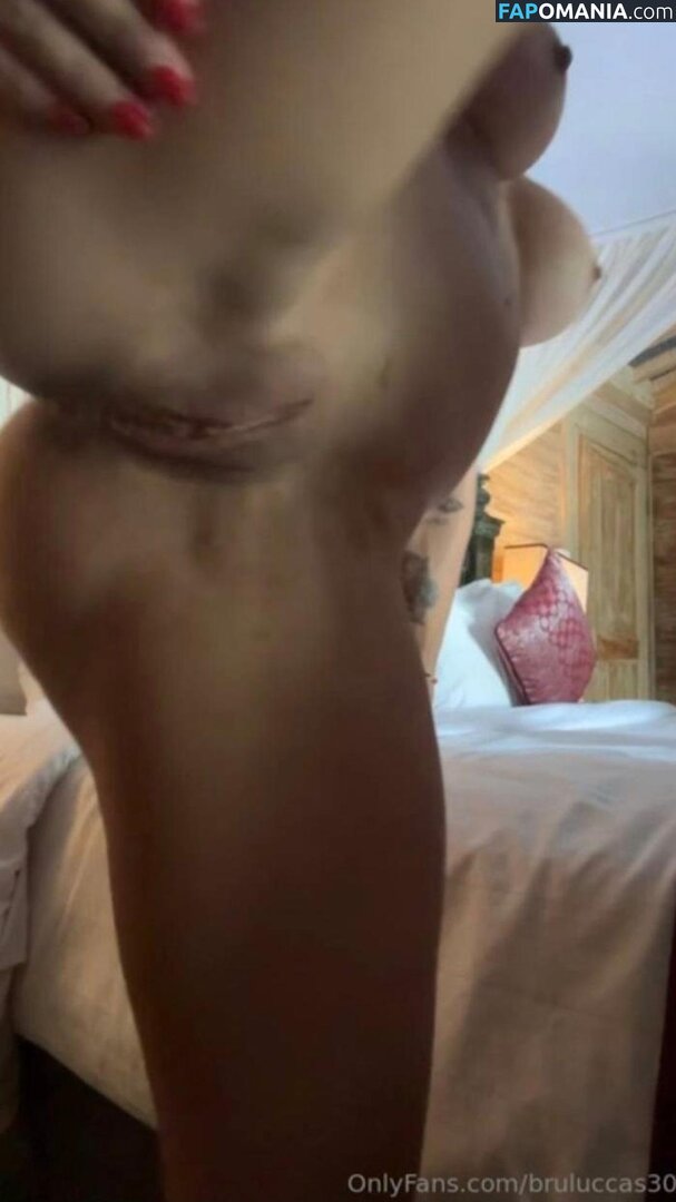 Bruna Luccas / bruluccas / bruluccas30 Nude OnlyFans  Leaked Photo #2