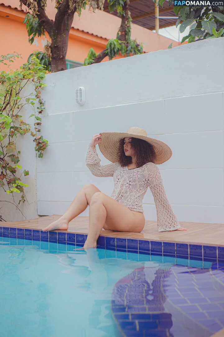 badbuuh / buhcaixeiro / buhloves Nude OnlyFans  Leaked Photo #10