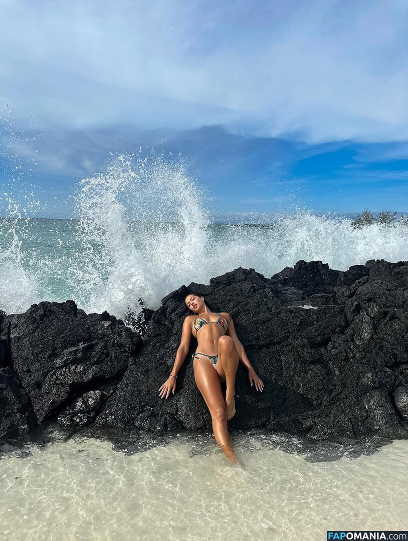 Builtbybells / bellabumzy / builtbybellls Nude OnlyFans  Leaked Photo #3