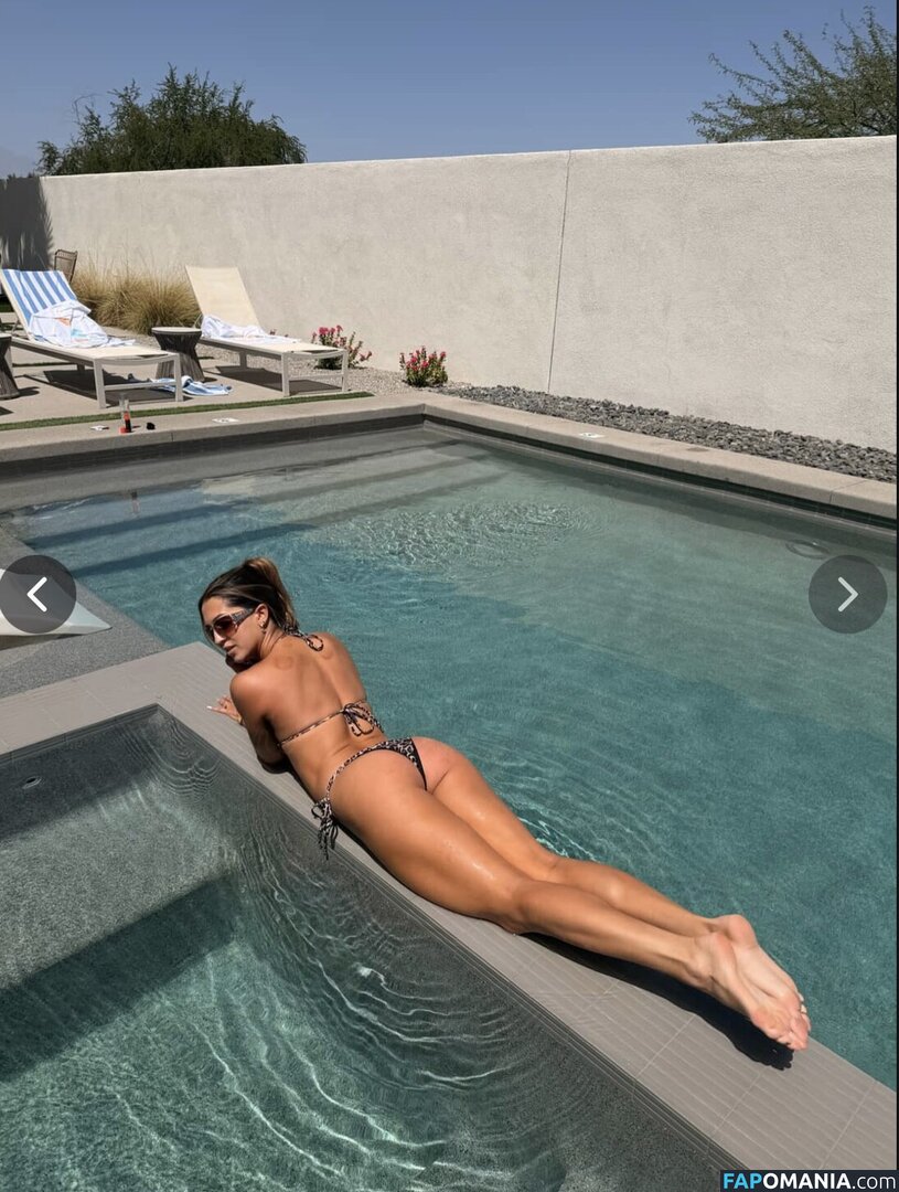 Builtbybells / bellabumzy / builtbybellls Nude OnlyFans  Leaked Photo #11