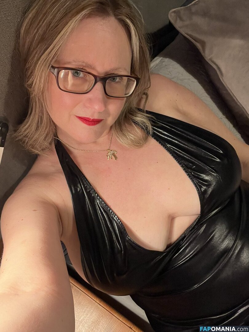 Bustyblondmombshell Nude OnlyFans  Leaked Photo #9