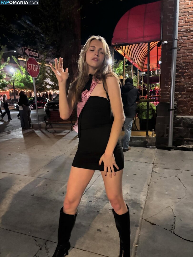 Cadence Marang / lemom.meringue Nude OnlyFans  Leaked Photo #2