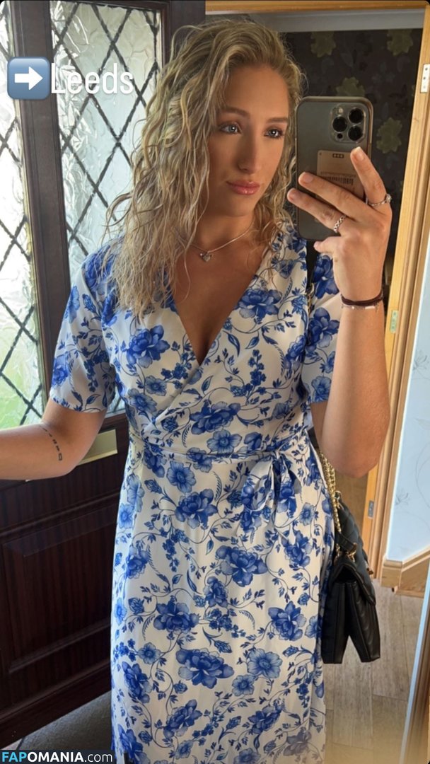 Caitlin Beevers Nude OnlyFans  Leaked Photo #4