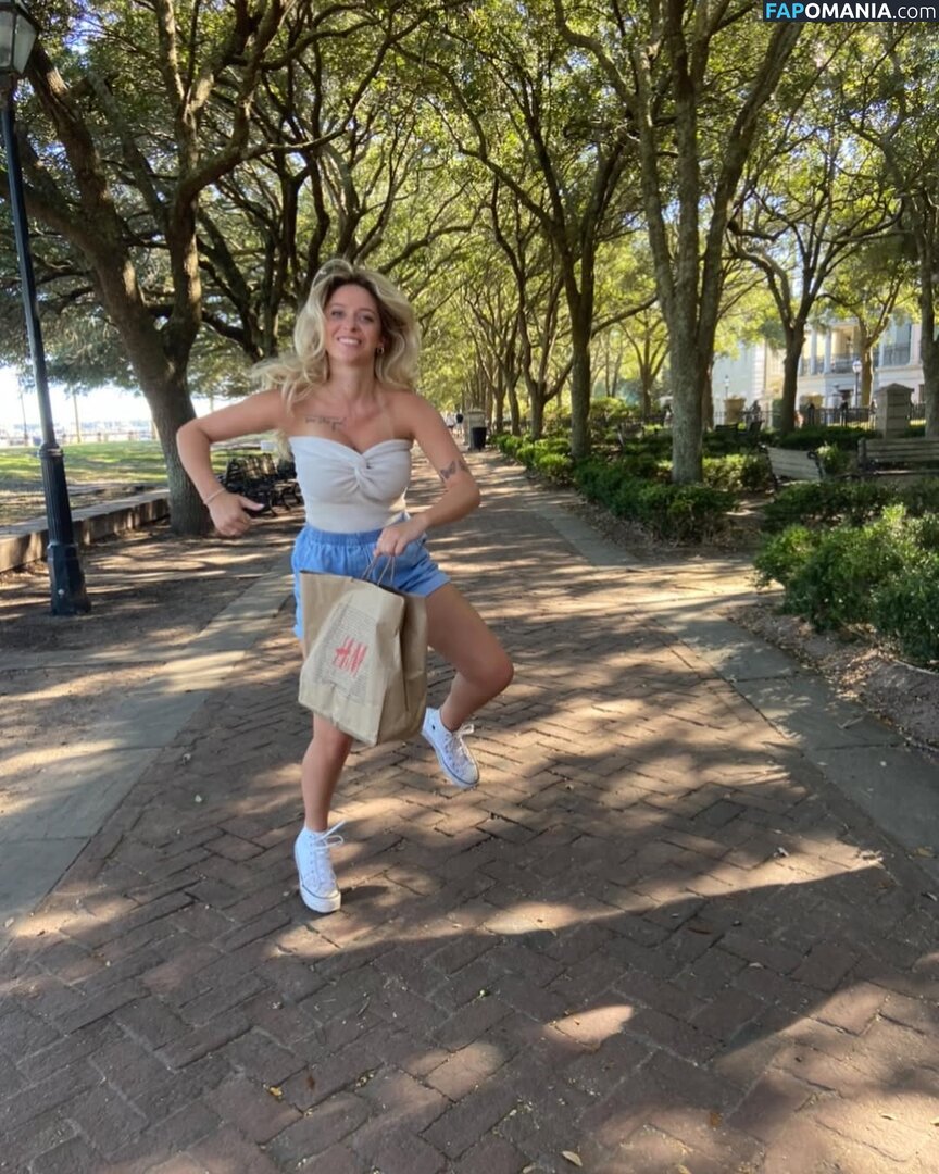Caitlin Betterly / caitlin.betterly Nude OnlyFans  Leaked Photo #12