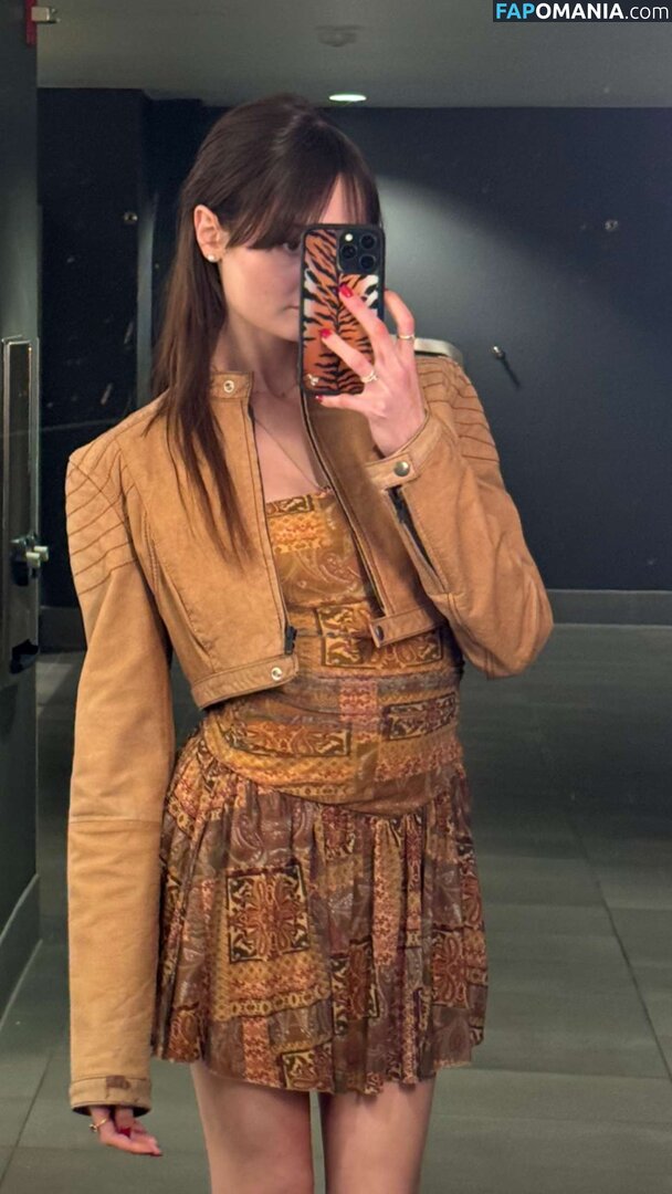 caitlinerinoneill Nude OnlyFans  Leaked Photo #5