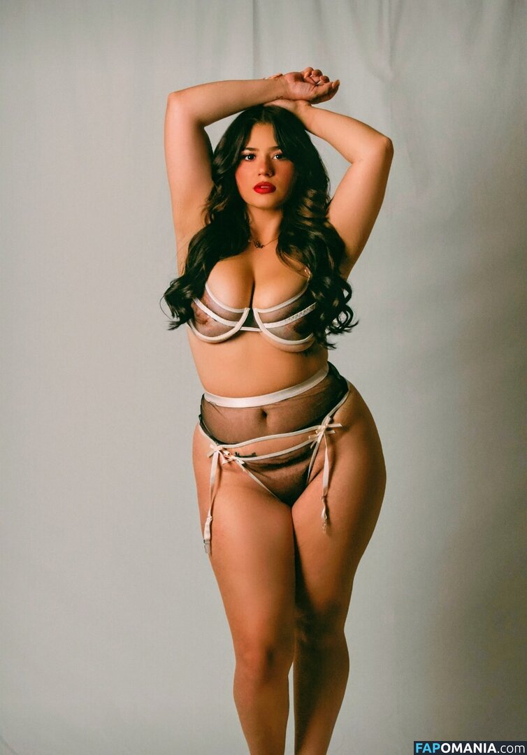 Calllherlo / TheLaurax Nude OnlyFans  Leaked Photo #11