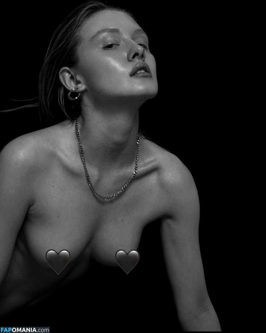 Cami.kova Nude OnlyFans  Leaked Photo #9