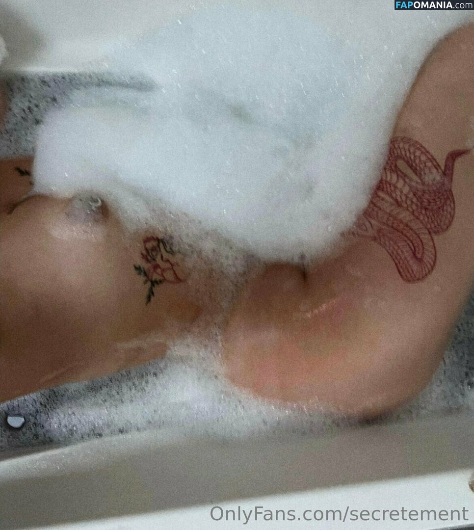 camillebrx__ / secretement Nude OnlyFans  Leaked Photo #3