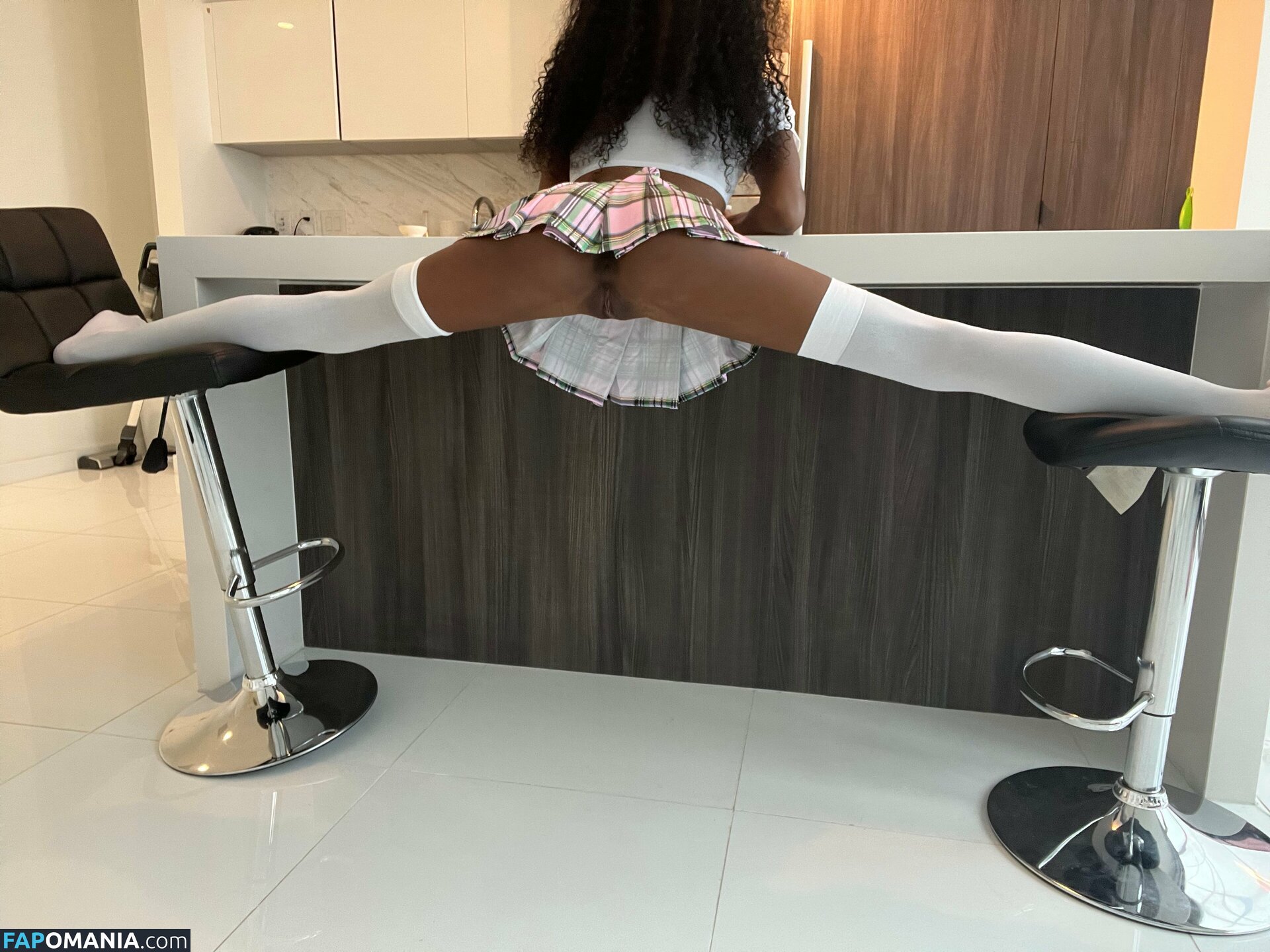 canadianyogababe / canadianyogababefree / canadianyogabae / curlycanadianbabe Nude OnlyFans  Leaked Photo #63