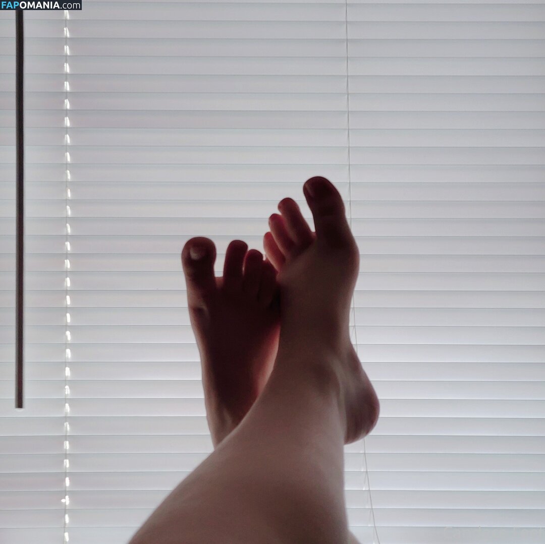 candace.feet Nude OnlyFans  Leaked Photo #2