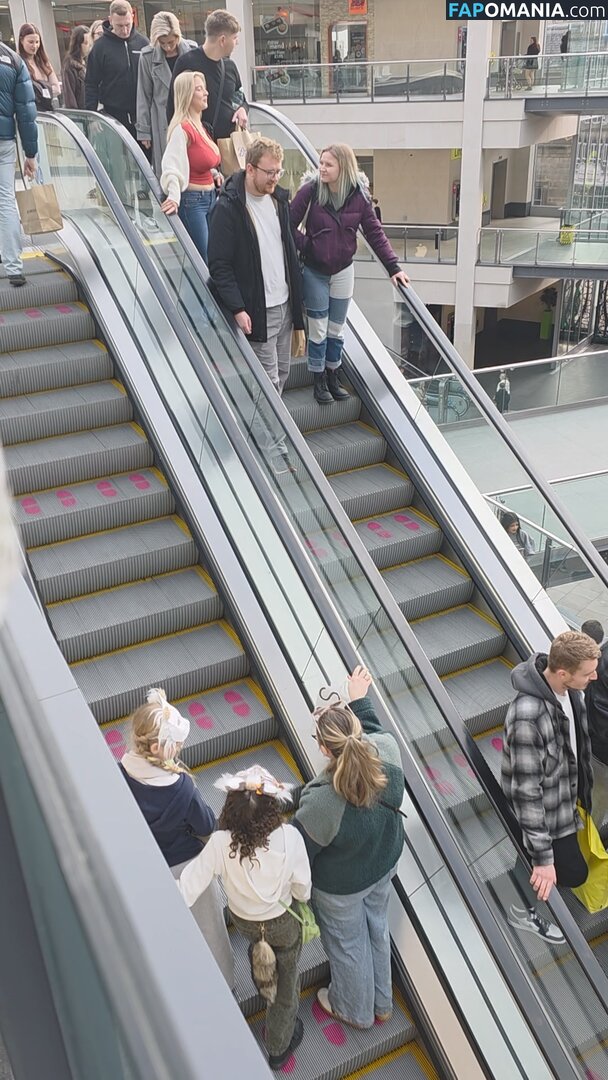 CANDID Boobs / bouncy / braless / cleavage / downblouse / jiggly Nude OnlyFans  Leaked Photo #22