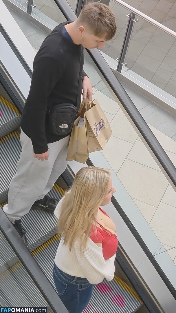 CANDID Boobs / bouncy / braless / cleavage / downblouse / jiggly Nude OnlyFans  Leaked Photo #25