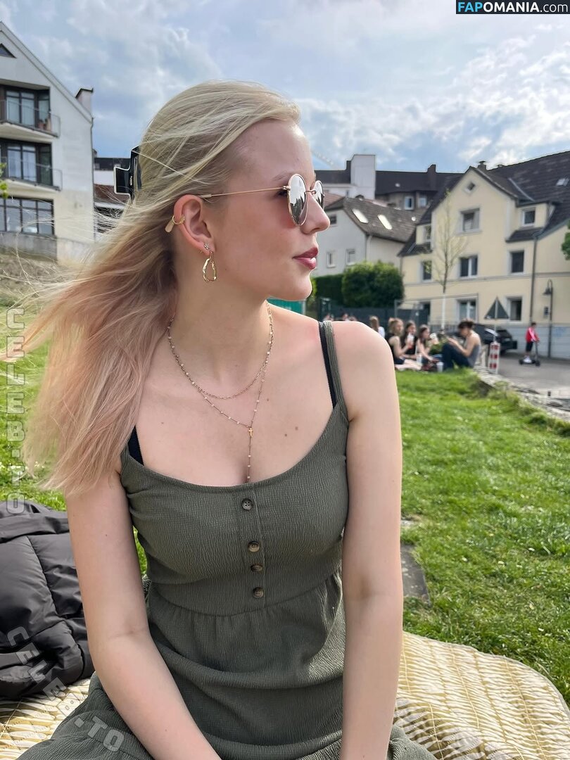 Cara_lb / Cara_lb1 / Cara_liebe Nude OnlyFans  Leaked Photo #2
