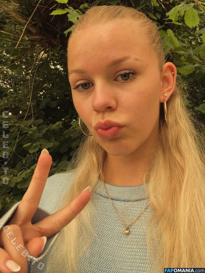 Cara_lb / Cara_lb1 / Cara_liebe Nude OnlyFans  Leaked Photo #5