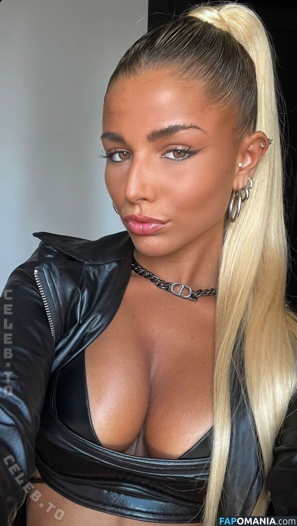 Carla Frigo / carlafrigoo2 Nude OnlyFans  Leaked Photo #3