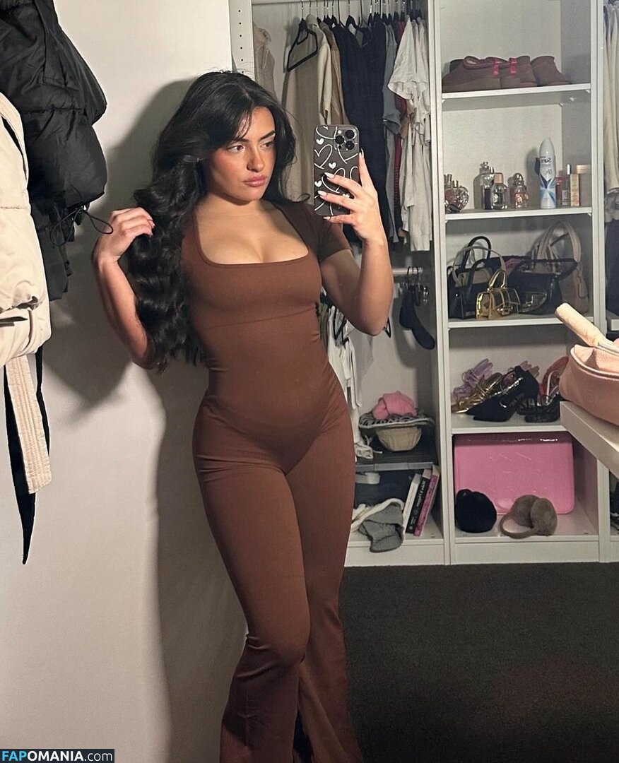 Carla Sophie / carlasophiebtw / carlysophie Nude OnlyFans  Leaked Photo #107