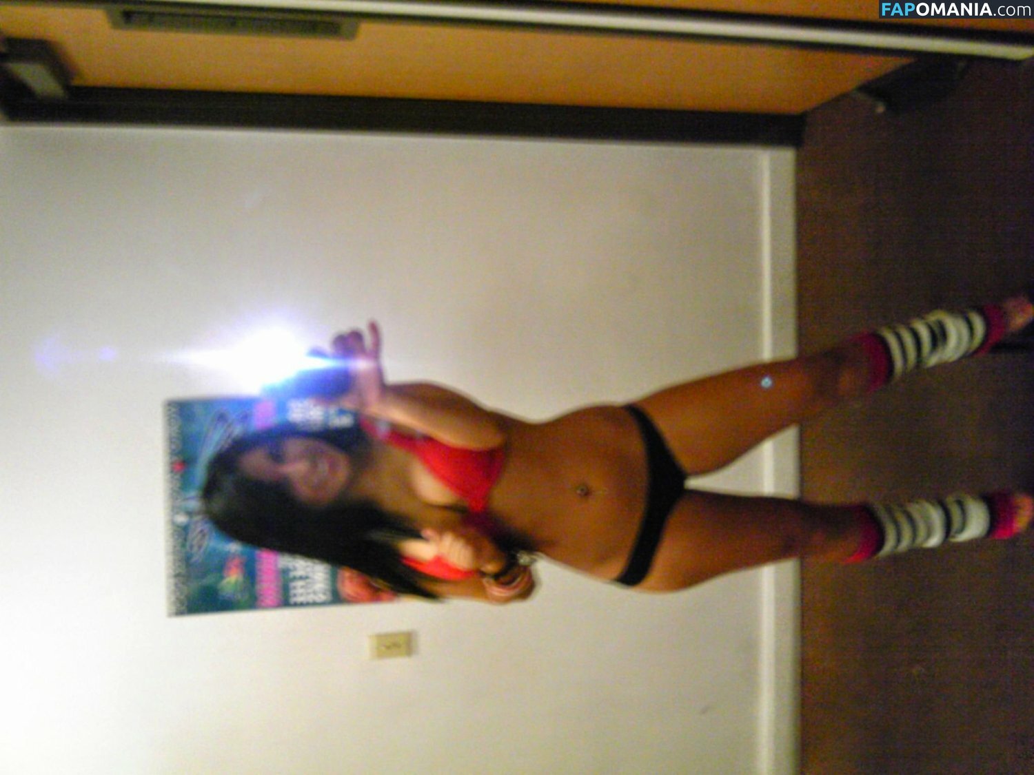 Carol / c.a.r.o.l.b / carolhot69 / carolinnx Nude OnlyFans  Leaked Photo #20