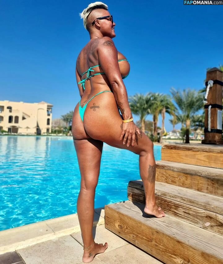 Caroline Öberg / carrooberg Nude OnlyFans  Leaked Photo #3