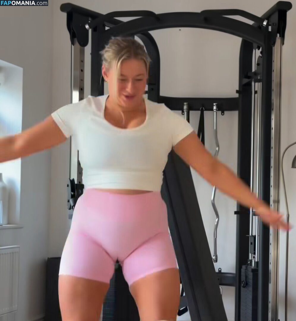 Carys Whittaker / busybeecarys / carys.whittaker Nude OnlyFans  Leaked Photo #33