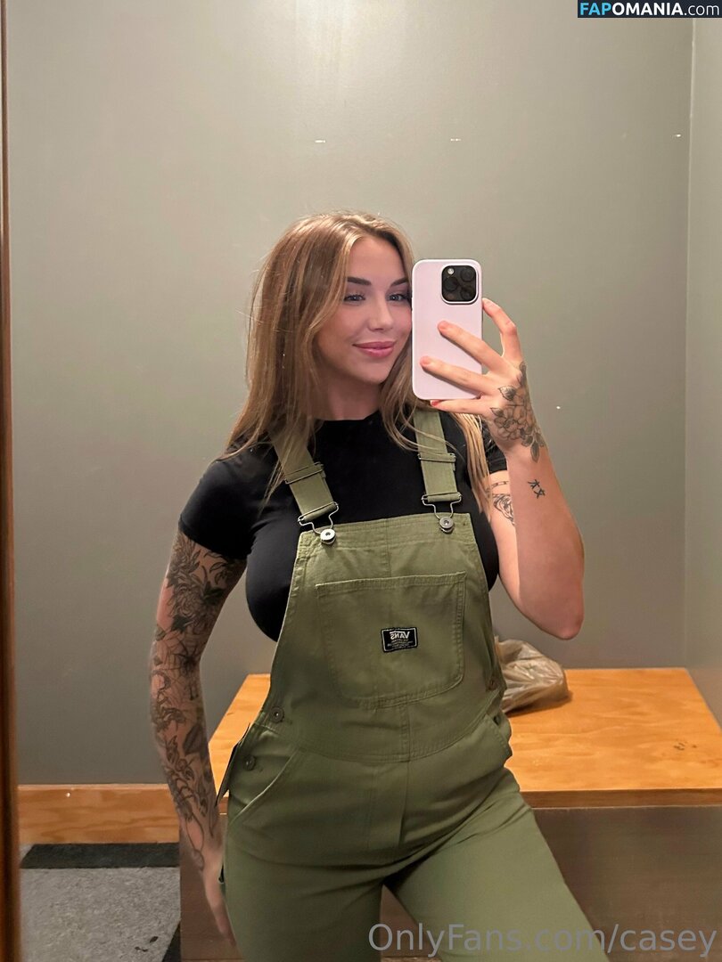 casey / caseyneistat Nude OnlyFans  Leaked Photo #41