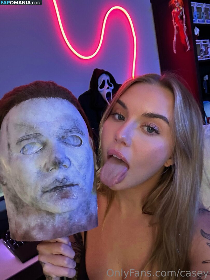 casey / caseyneistat Nude OnlyFans  Leaked Photo #44