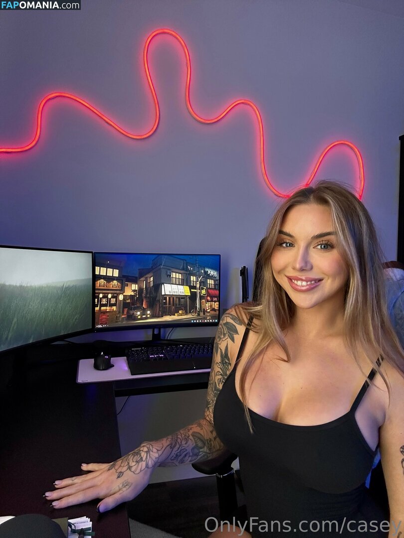 casey / caseyneistat Nude OnlyFans  Leaked Photo #48