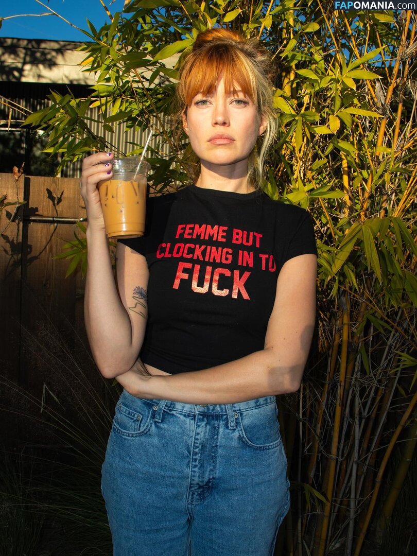 Catherine McCafferty / PrettyGay / catherine_mccaff Nude OnlyFans  Leaked Photo #5