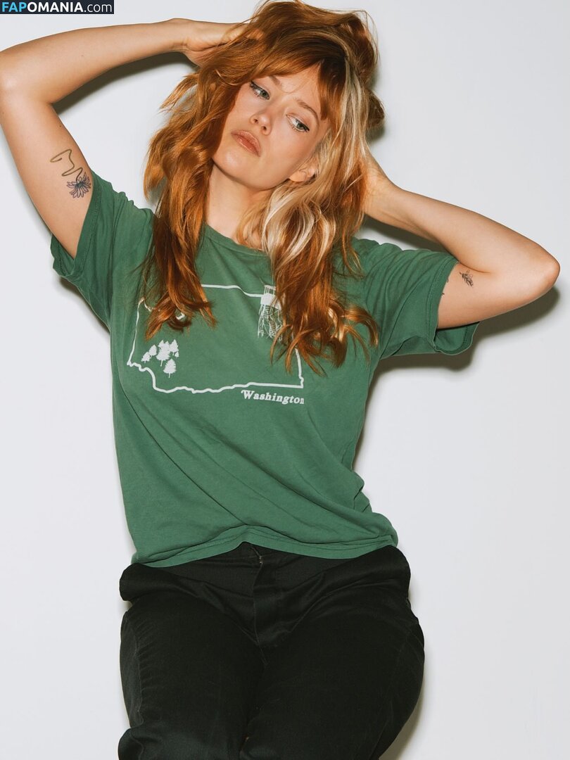 Catherine McCafferty / PrettyGay / catherine_mccaff Nude OnlyFans  Leaked Photo #7