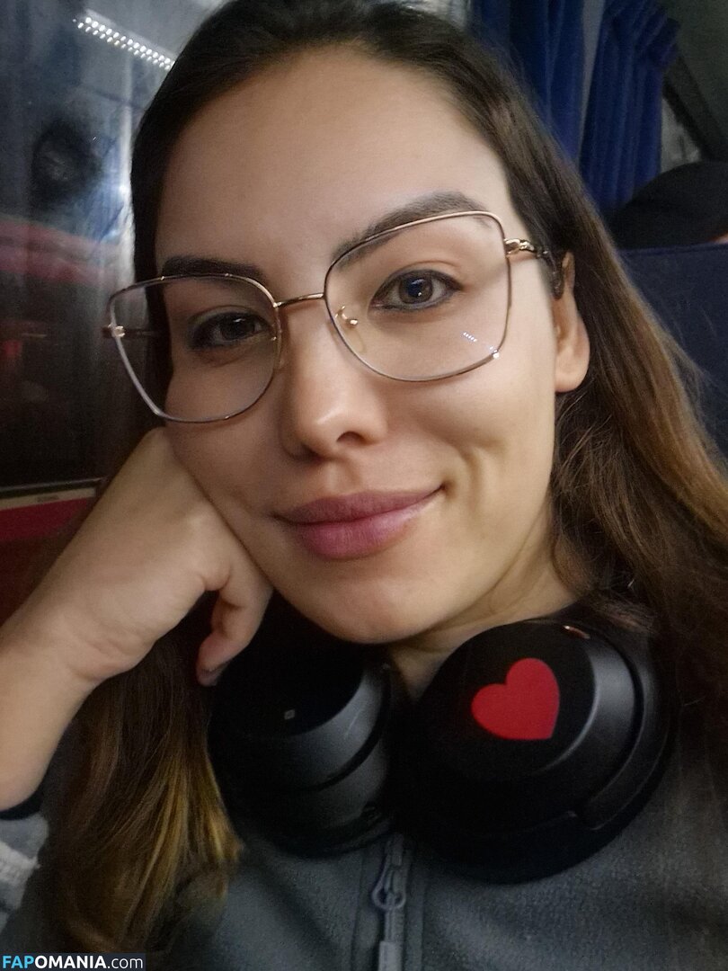 Certain-Key-3288 / gisele.kimura / giselekimura Nude OnlyFans  Leaked Photo #1