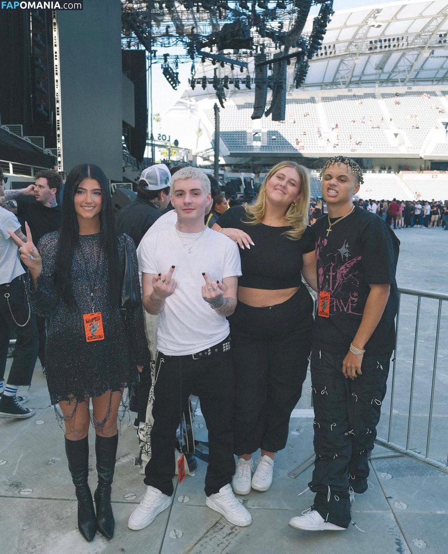 Charli D'Amelio / Charli Damelio / charlidamelio / charliesdamelio Nude OnlyFans  Leaked Photo #33