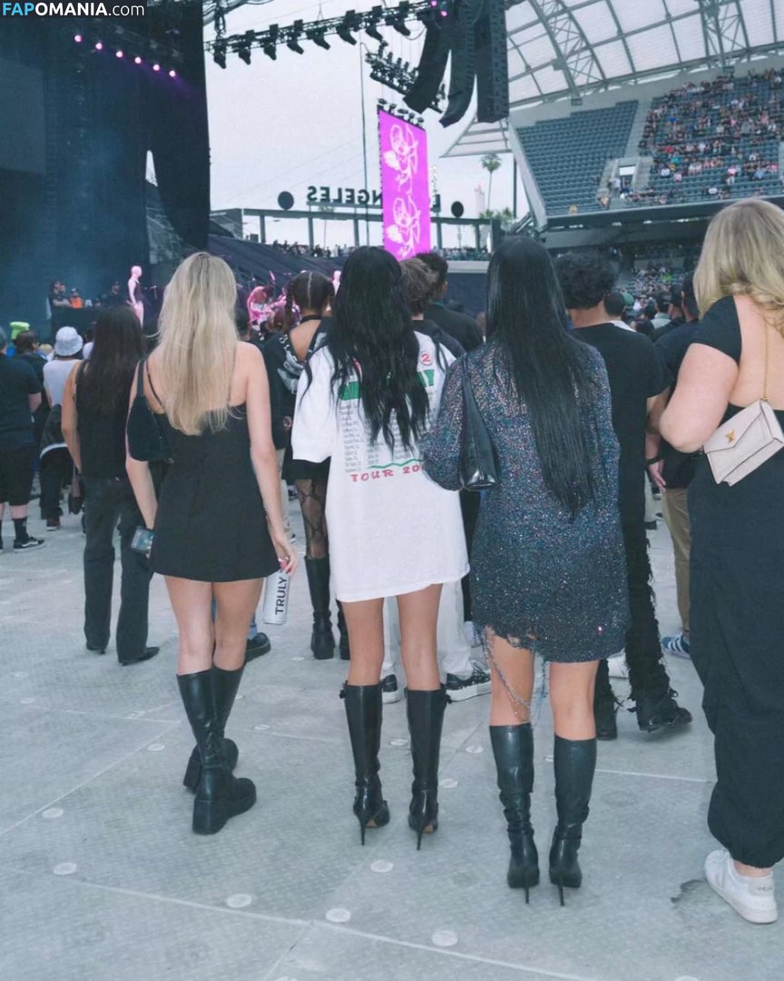 Charli D'Amelio / Charli Damelio / charlidamelio / charliesdamelio Nude OnlyFans  Leaked Photo #38