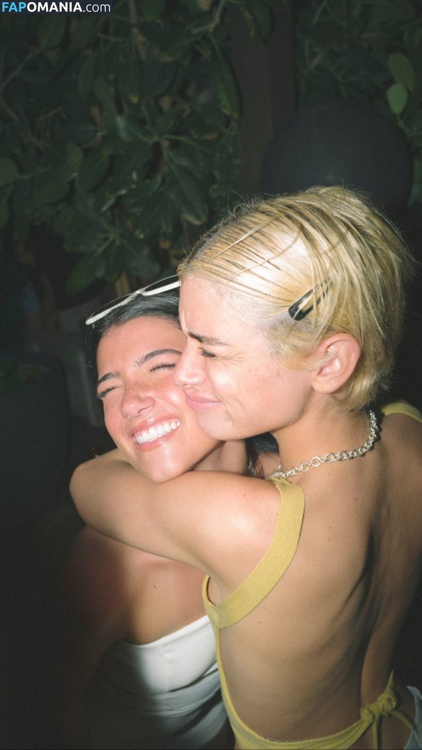 Charli D'Amelio / Charli Damelio / charlidamelio / charliesdamelio Nude OnlyFans  Leaked Photo #45