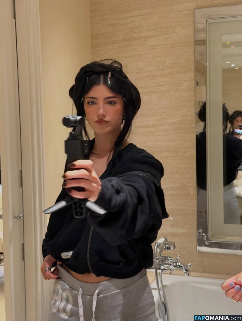 Charli D'Amelio / Charli Damelio / charlidamelio / charliesdamelio Nude OnlyFans  Leaked Photo #1612