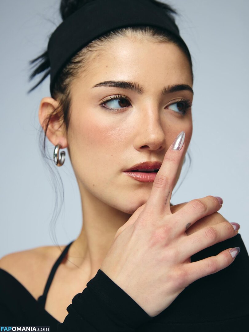 Charli D'Amelio / Charli Damelio / charlidamelio / charliesdamelio Nude OnlyFans  Leaked Photo #1618